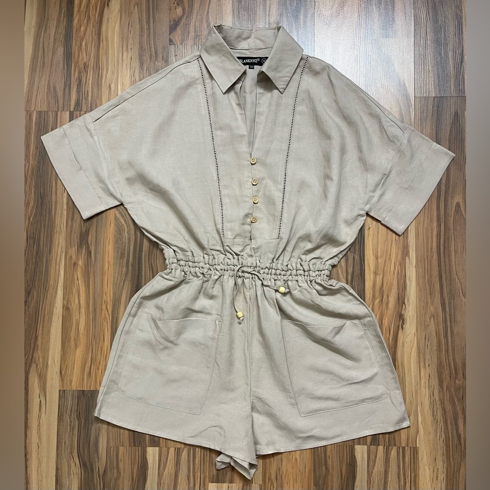 Blank NYC linen short rompers - Picture 2 of 11